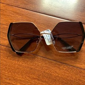 Vince Camuto sunglasses brand new with tag black